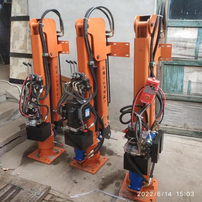 东河乡重汽蓝牌随车吊 3.2吨 国六动力强 液压驱动 农用自卸起重机